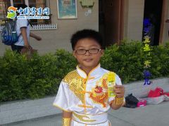 中国赛事网筑梦童星袁逸凡形象展示
