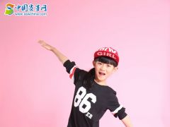 赛事网筑梦童星王嘉琦 形象展示