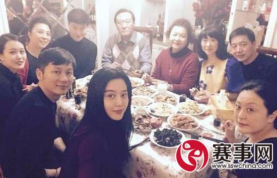 范冰冰与李晨家人